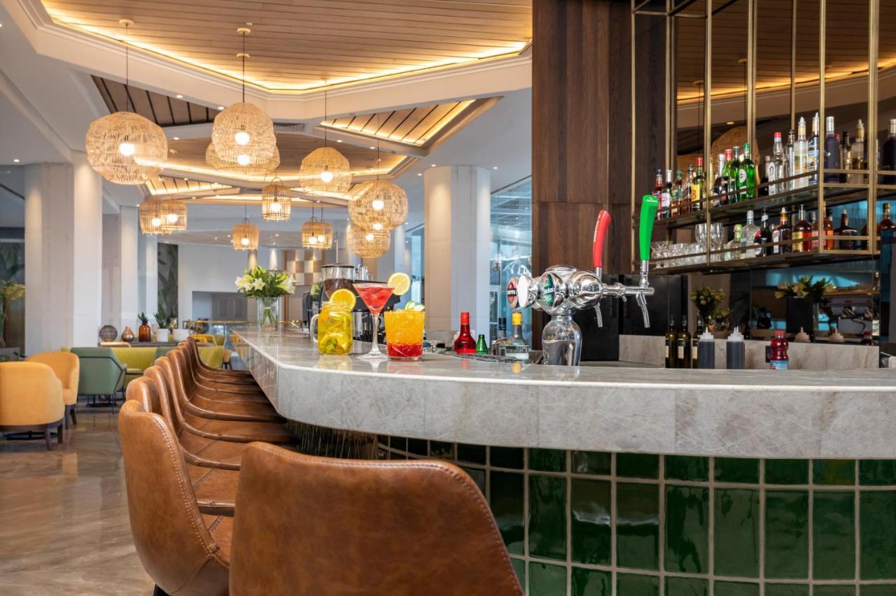 Vert Hotel Eilat By Afi Hotels Εξωτερικό φωτογραφία The bar at the hotel