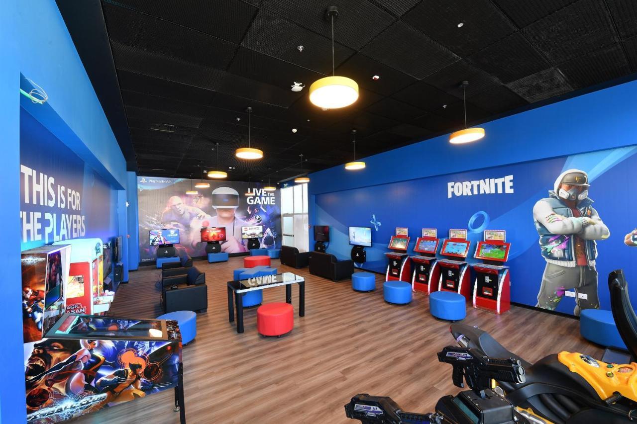 Vert Hotel Eilat By Afi Hotels Εξωτερικό φωτογραφία GameStop store interior